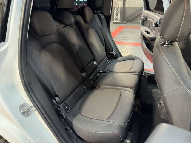 BMW MINI COOPER D CROSSOVER