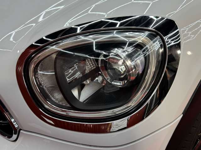BMW MINI COOPER D CROSSOVER