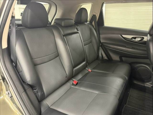 X-TRAIL HYBRID 4WD