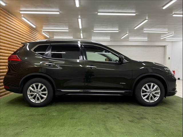 X-TRAIL HYBRID 4WD