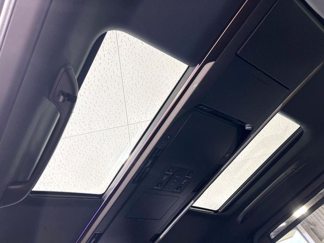 VELLFIRE  HYBRID