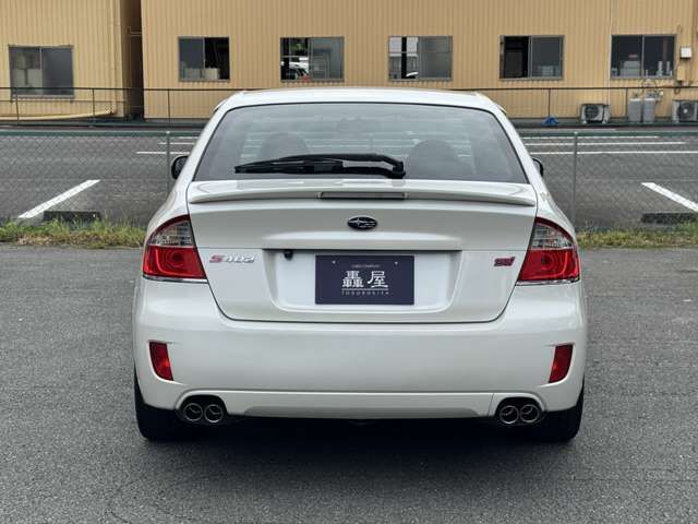 LEGACY B4