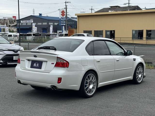 LEGACY B4