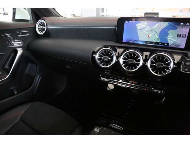 MERCEDES BENZ CLA class