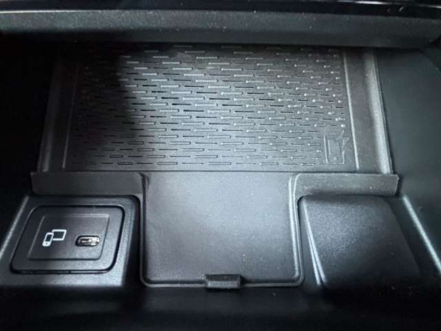 MERCEDES BENZ CLA class