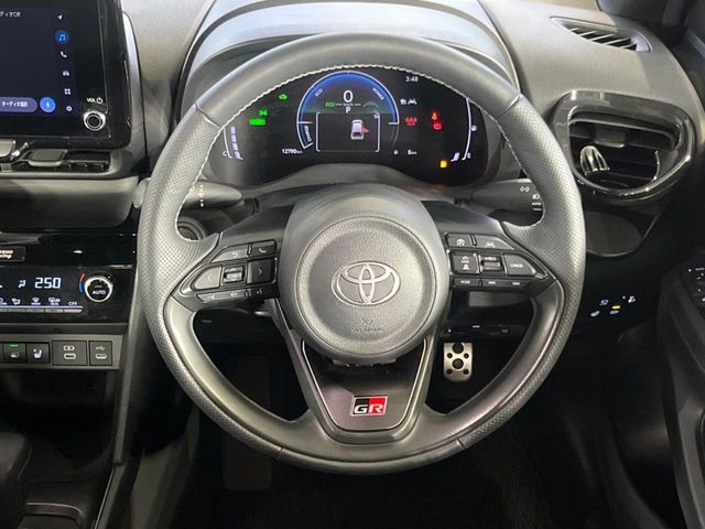 YARIS CROSS HYBRID