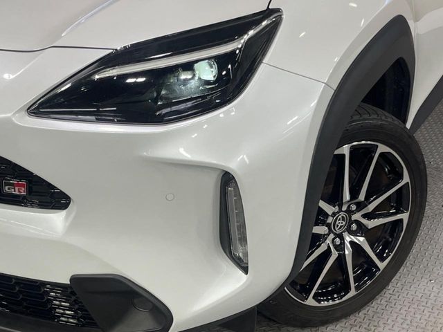 YARIS CROSS HYBRID