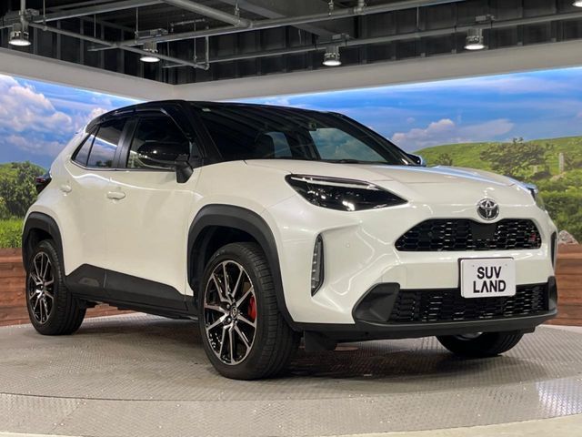 YARIS CROSS HYBRID