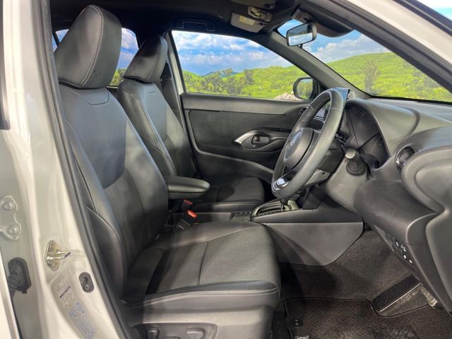 YARIS CROSS HYBRID