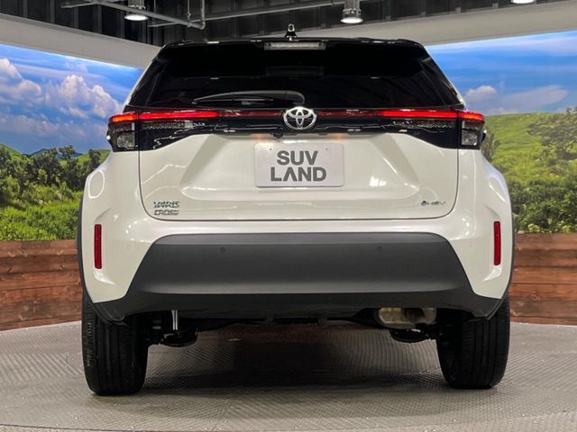 YARIS CROSS HYBRID