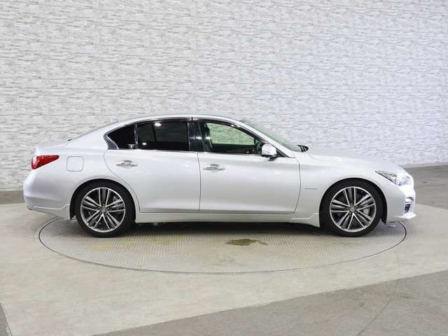 SKYLINE HYBRID
