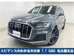 AUDI  Q7