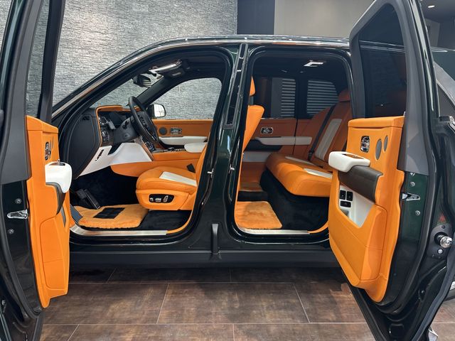 ROLLS-ROYCE Cullinan
