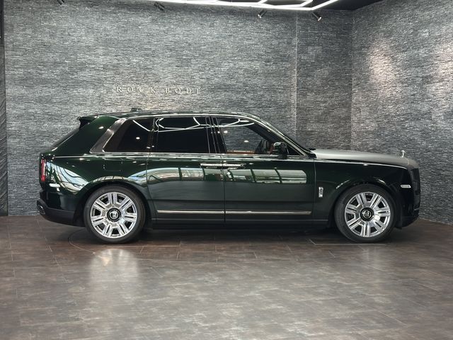 ROLLS-ROYCE Cullinan