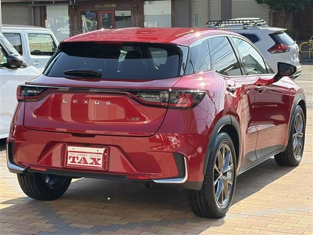 LEXUS LBX
