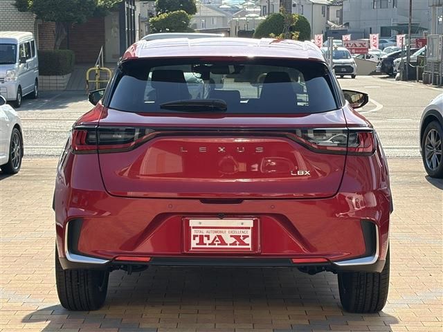 LEXUS LBX