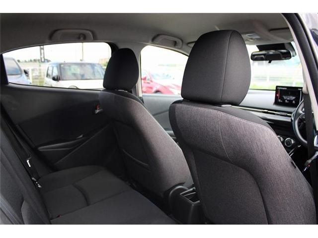 MAZDA2