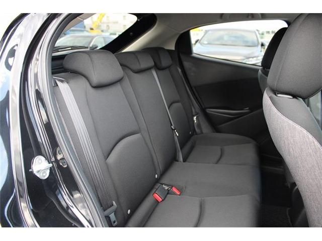 MAZDA2
