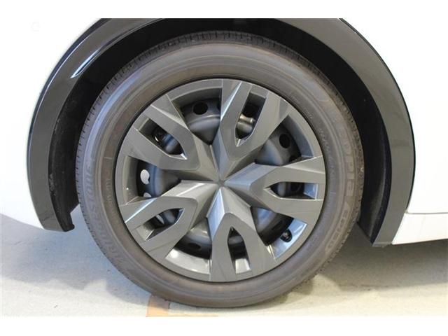 PRIUS 4WD