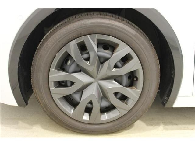 PRIUS 4WD