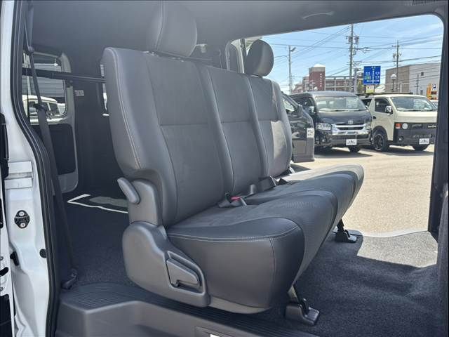 HIACE van 2WD