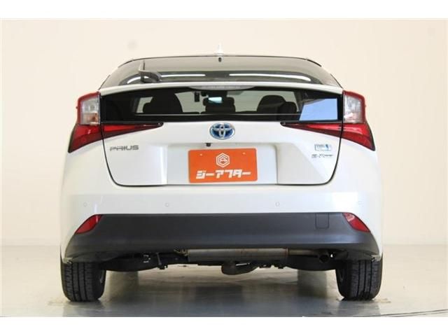 PRIUS 4WD