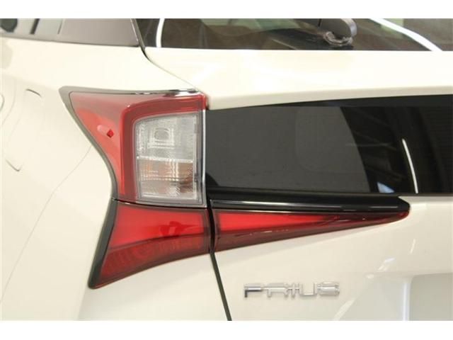 PRIUS 4WD
