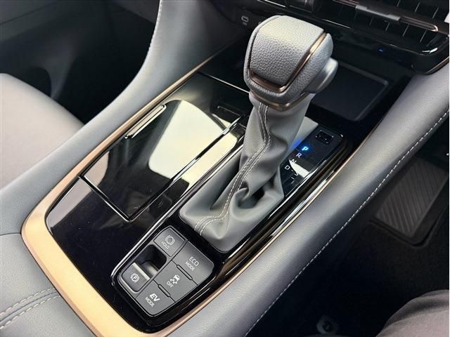 ALPHARD hybrid