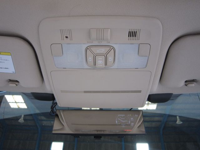 ESTIMA HYBRID 4WD