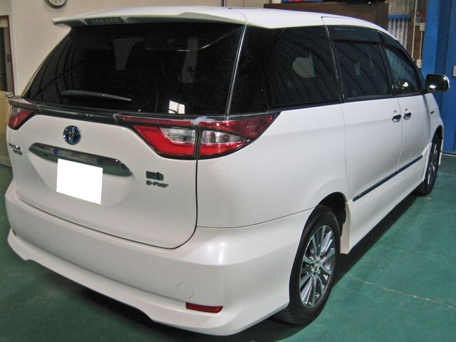 ESTIMA HYBRID 4WD
