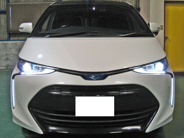 ESTIMA HYBRID 4WD
