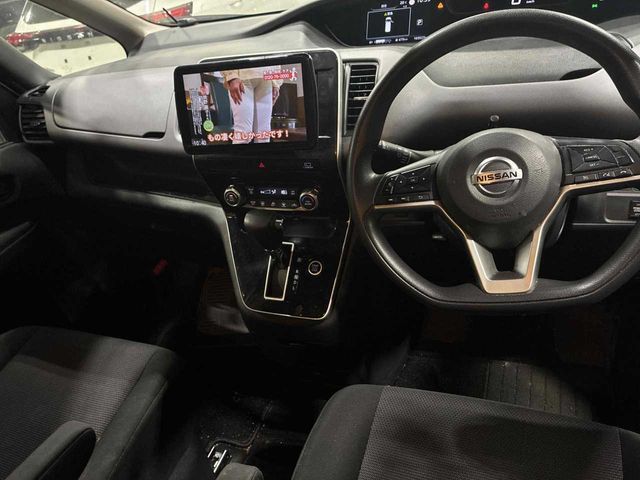 SERENA  S-HYBRID 4WD