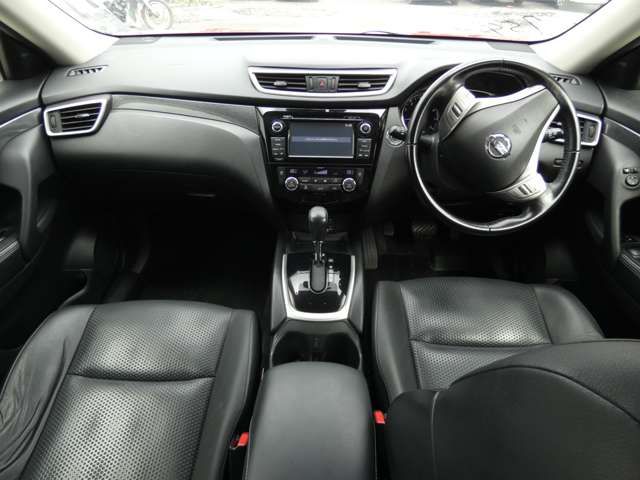 X-TRAIL 2WD