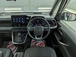 VOXY HYBRID 4WD