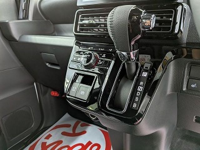 TANTO CUSTOM 4WD