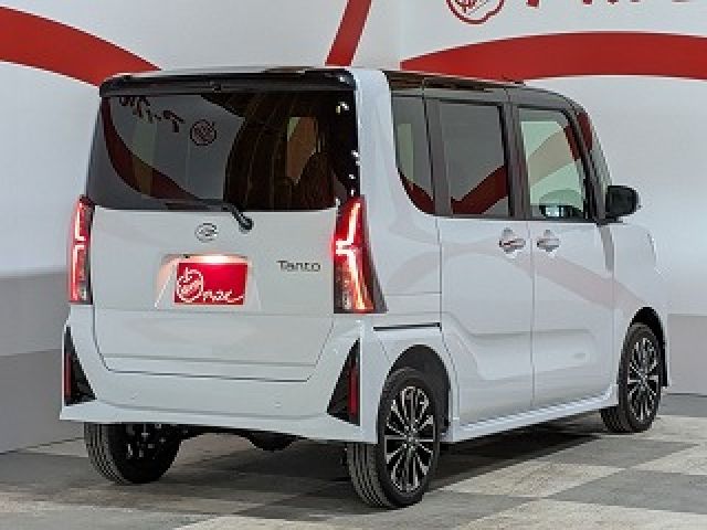 TANTO CUSTOM 4WD