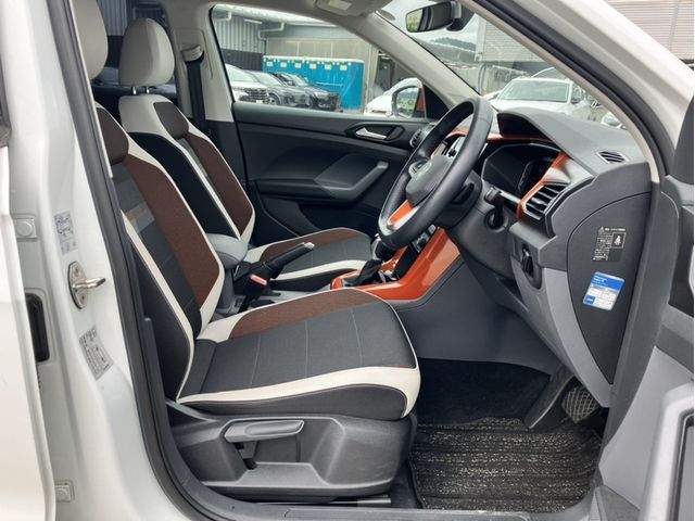 VOLKSWAGEN T-Cross
