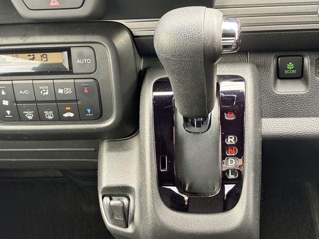 N-VAN