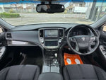 CROWN sedan hybrid