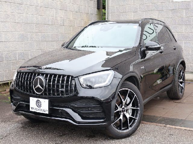 MERCEDES AMG GLCclass