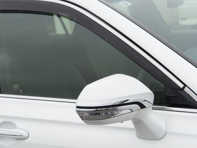 CROWN sedan hybrid 4WD