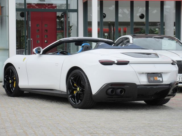 FERRARI Roma Spider