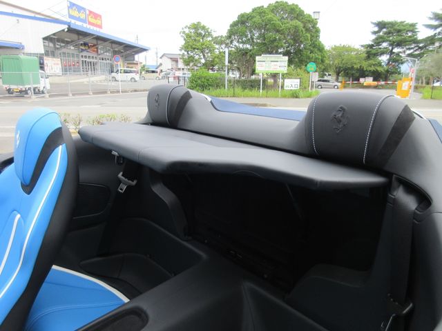 FERRARI Roma Spider