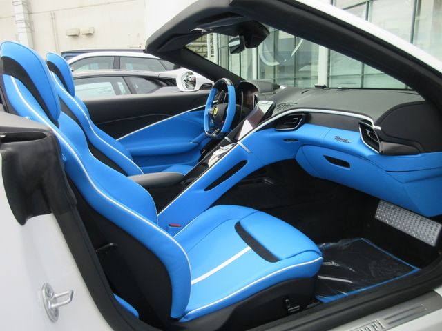 FERRARI Roma Spider
