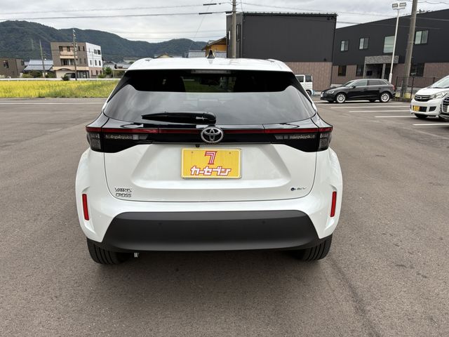 YARIS CROSS HYBRID