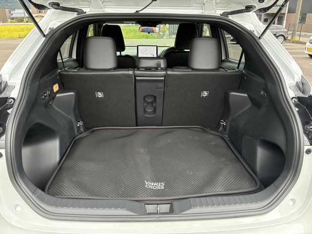 YARIS CROSS HYBRID