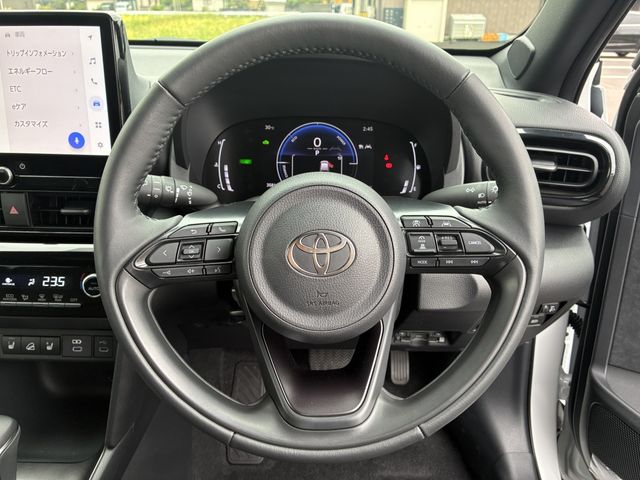 YARIS CROSS HYBRID