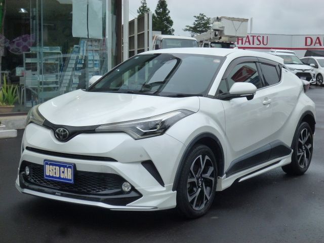 C-HR 4WD