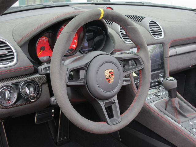 PORSCHE 718Spyder