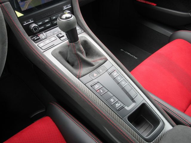 PORSCHE 718Spyder